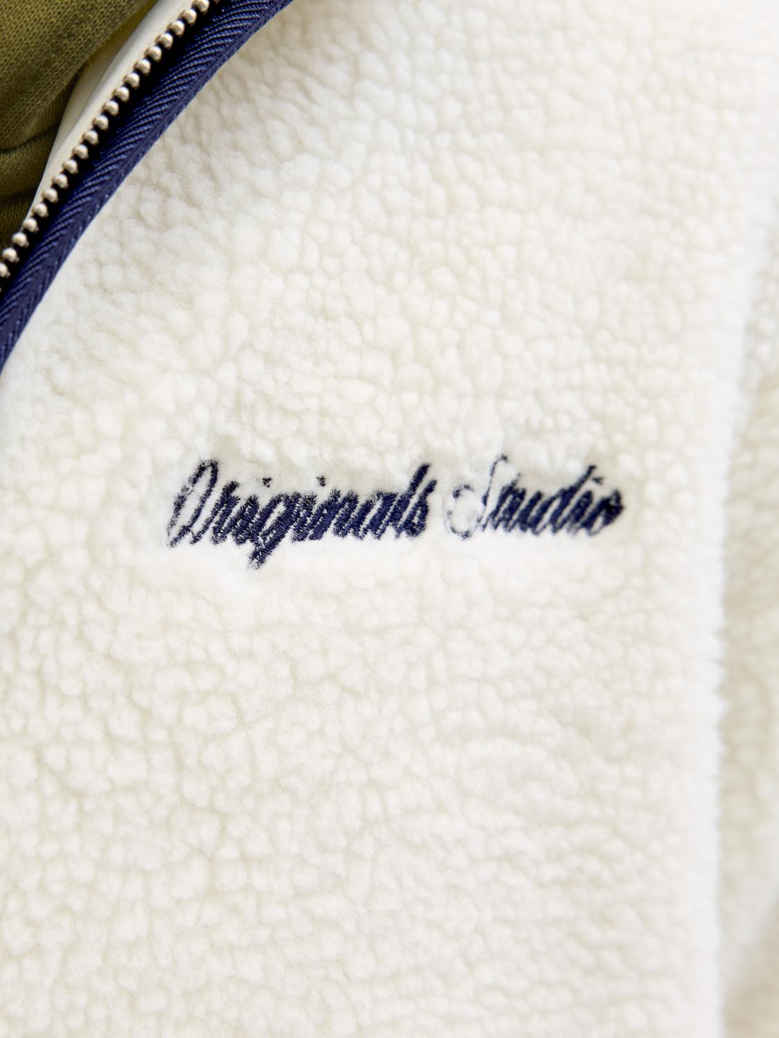 model_shot-detail